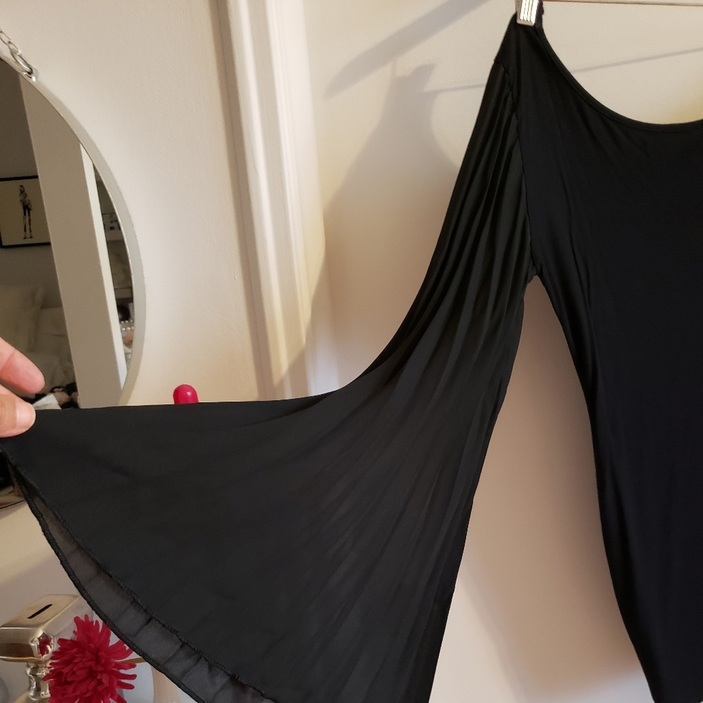 Mela Loves London One Sleeveless Long Acordian Bell Arm Black Dress Shirt  M-L